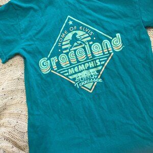 HOME OF ELVIS PRESLEY GRACELAND MEMPHIS TN SMALL GREEN WOMENS T-SHIRT